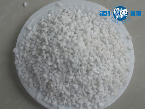 ����ɰ�{�S������b�e����r�Ͳ���΢��